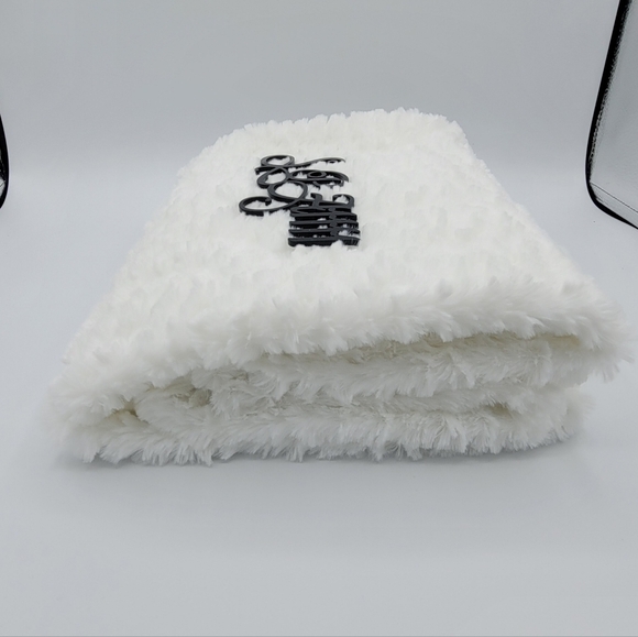 White Soft Infinity Scarf NEW #639 - Picture 4 of 8